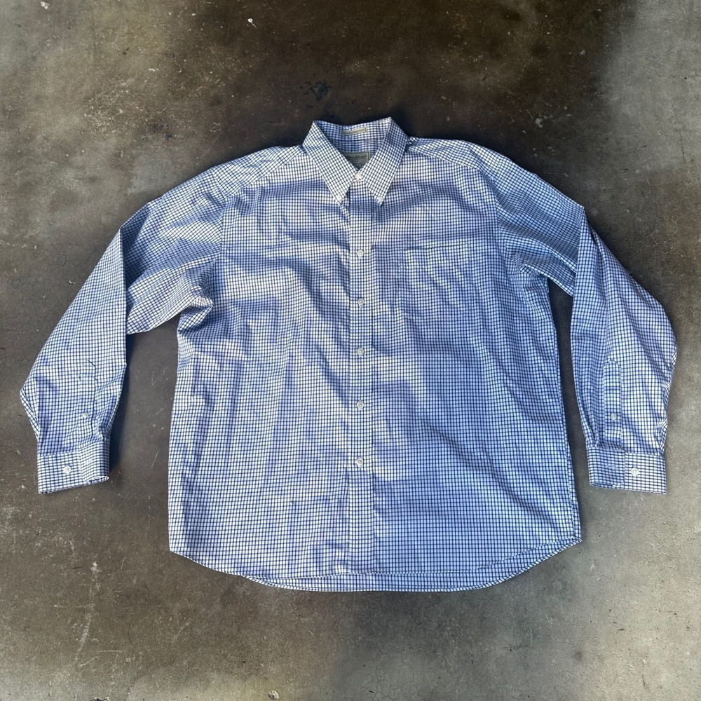 Eddie Bauer Button Down Shirt Mens XL White Excellent Wrinkle Resistant Cotton